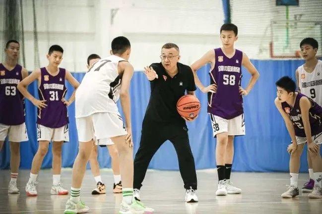 篮球训练一周计划表图片_1